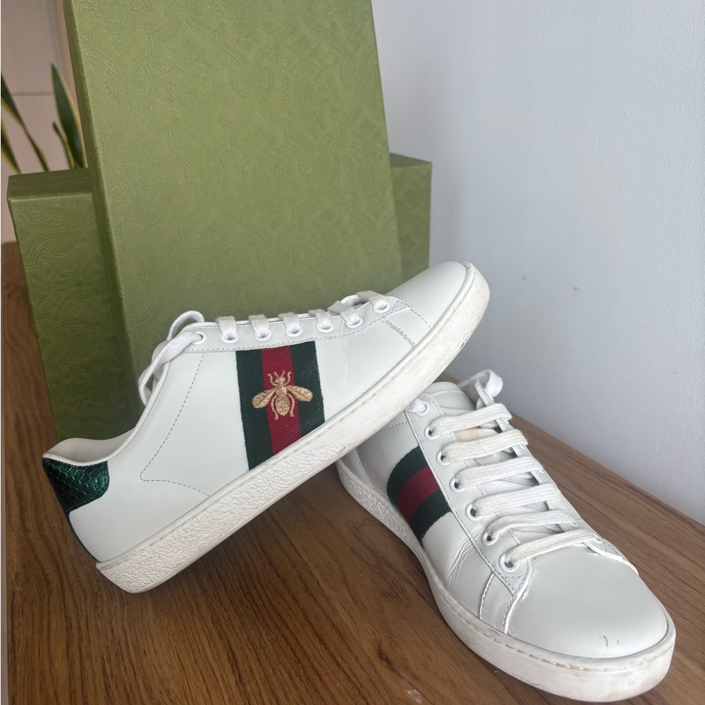 GUCCI Ace Sneaker with Bee